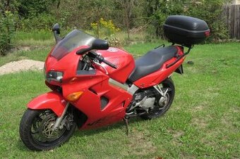 Honda VFR 800 FI, rok 1998