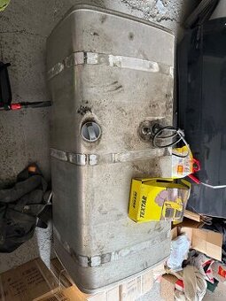 Palivová nádrž SCANIA 625L