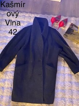Kasmirovy vlneny vypasovany kabat cerny novy 42