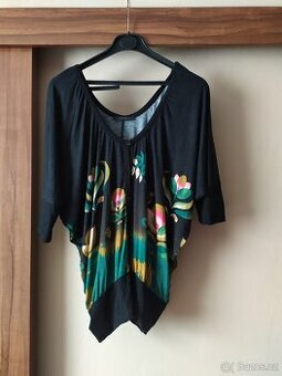 barevná hezká halenka