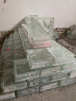 Luxfery (skleněné tvárnice) – čiré