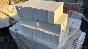 Cihla lícová bílá