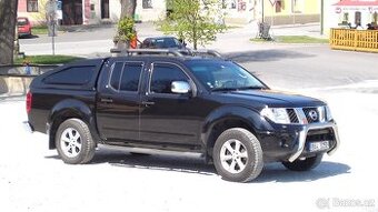 NISSAN NAVARA 4x4