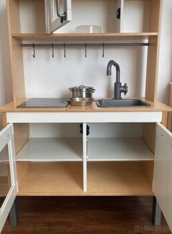 Dětská kuchyňka zn.Ikea NOVÁ