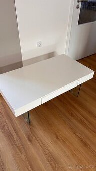 Konferenční stolek