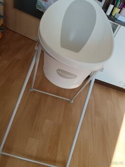 Vanička se stojánkem Shnuggle