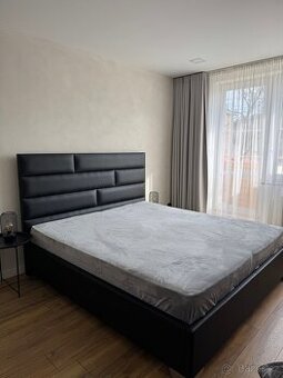 Čalouněná postel Materraso 180x200