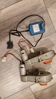 Nabíječka, motory k vozítku T-REX PEG PEREGO 12V