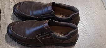 Kožené mokasiny