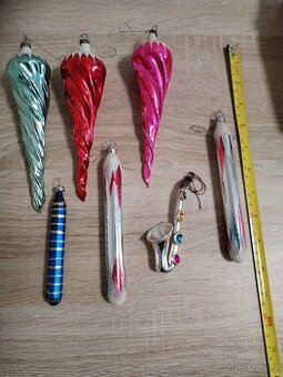 Retro ozdoby na stromeček.