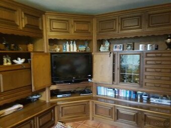 Prodám rohovou stěnu dub rustikal