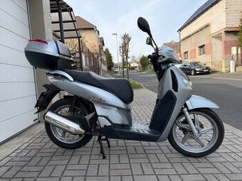 Honda SH 125i, cz doklady