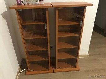 CD skříňka se sklem