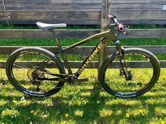 MAXBIKE CMF 7700, velikost rámu M, karbon