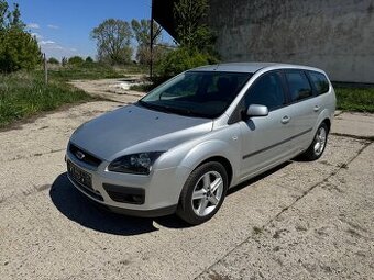 Ford Focus Combi 1.6i 85 Kw Rok 1/2006
