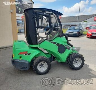 Nakladač Avant 528 ROPS