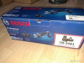 Akumulátorové zahradní nůžky Bosch