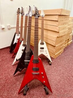 Elektrická kytara Fokus Flying red model 25