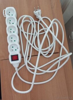 prodlužovací kabel