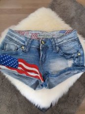 Fashion kraťásky top stav