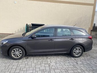 Hyundai i30 kombi;1,0;88kW;1.maj;ČR 198tis km