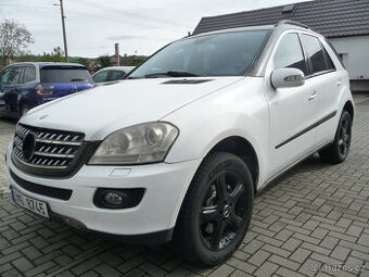Mercedes Benz ML 320 CDi 185kw koupeno v čr servisní knížka