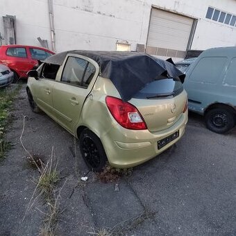 Opel Corsa 1.2i automat na díly