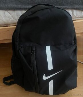 Nike batoh