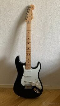 Kompletní kytarový set - Fender Stratocaster, kombo...