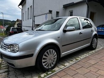 Volkswagen Golf 1.6i 16V 77kW CLIMATRONIC
