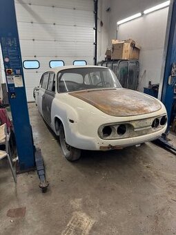 Tatra 603