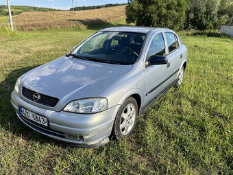 Opel Astra 1.4 16V AC HATCHBACK