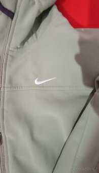 Bunda Nike
