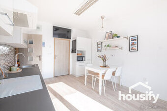 Pronájem bytu 2+1, 54 m2 - Přímětická, Znojmo
