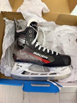 NOVÉ BRUSLE BAUER VAPOR 3X VEĽKOSŤ 10,5 EE