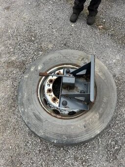 Rezerva, naviják, rezervní kola, pneumatika 295/80 R22.5