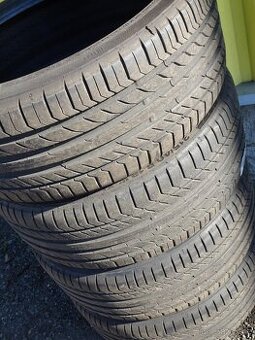 Letní pneu Continental CSC 5 - 215/40 R18 (4 ks)