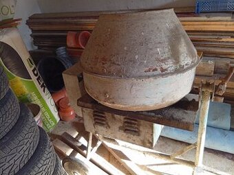 Prodám míchačku na 380