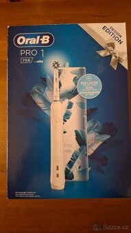 Elektricky kartacek Oral-B Pro 1 750 Design edition