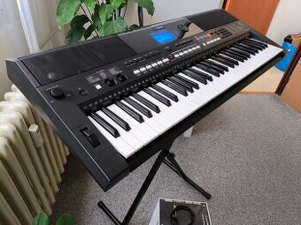 Klávesový nástroj Yamaha PSR e433 skvělý stav