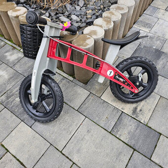 First Bike červený