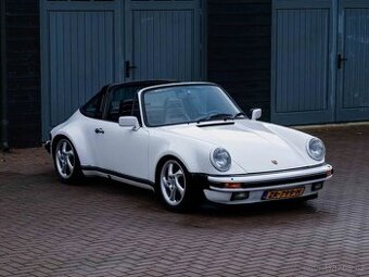 Porsche 911 3.2 Carrera Targa z roku 1984