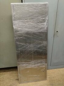 Nerezová rozvaděčová dvířka