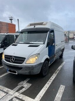 Mercedes benz sprinter