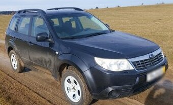 Subaru Forester SH 110kw benzín 4x4 manuál KROUPY