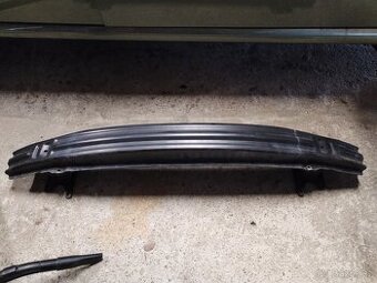 Výztuha předního nárazníku Škoda Fabia 1