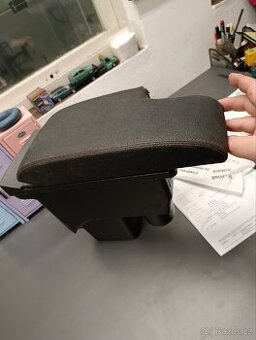 Loketní opěrka Ford Focus MK2