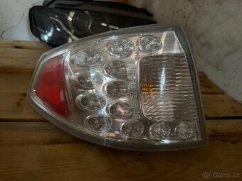 Subaru impreza hatchback LZ svetlo