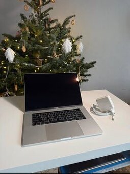 Prodám MacBook Pro 15” 2016 - 1