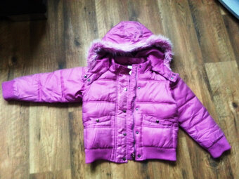 Krásná zimní bunda